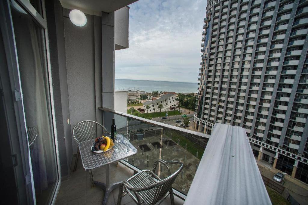 Luxury Apartments Batoumi Extérieur photo