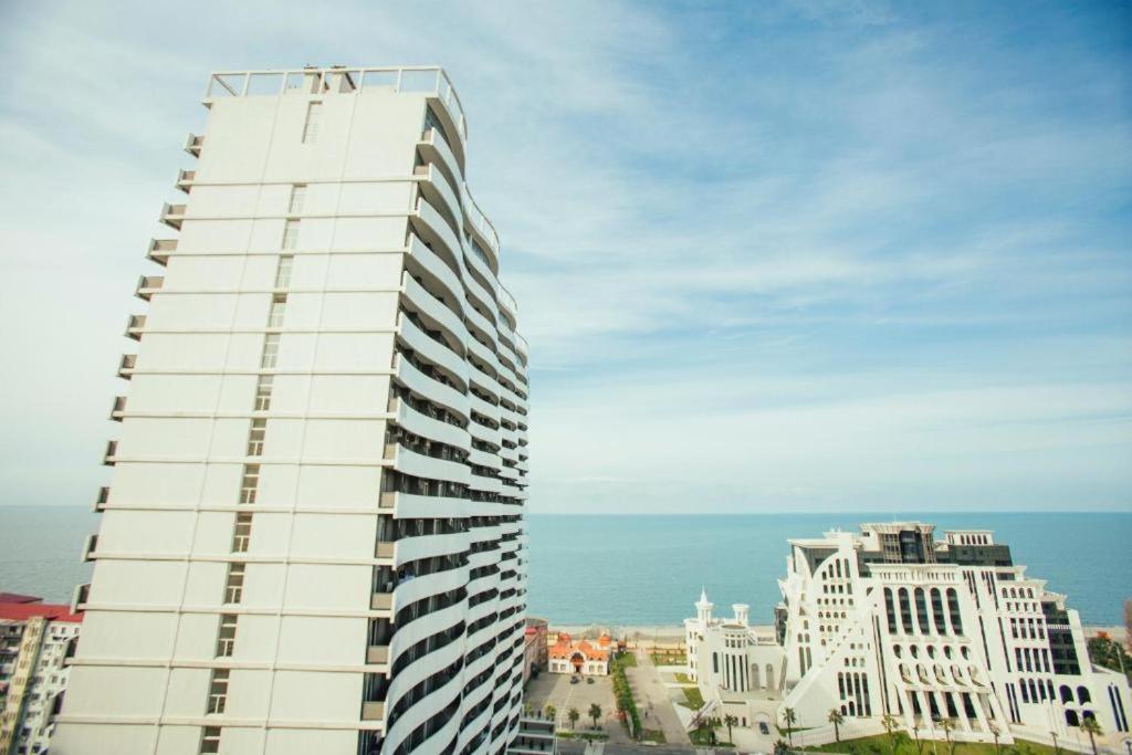 Luxury Apartments Batoumi Extérieur photo
