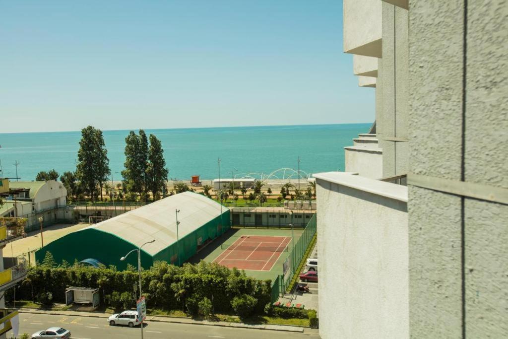 Luxury Apartments Batoumi Extérieur photo