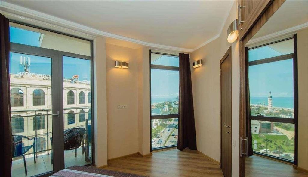 Luxury Apartments Batoumi Extérieur photo