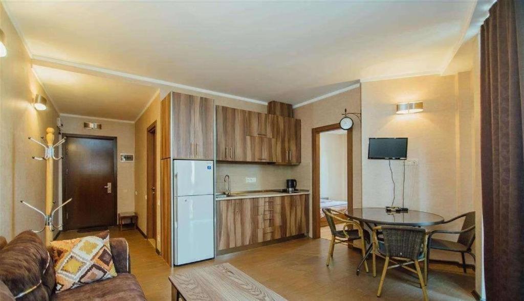 Luxury Apartments Batoumi Extérieur photo