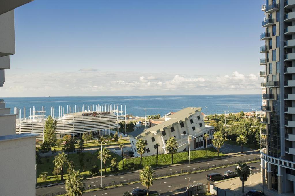 Luxury Apartments Batoumi Extérieur photo